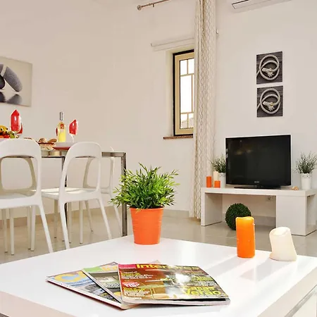 Apartment In Santa Eulalia Near The Beach *