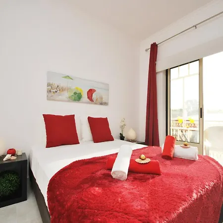 شقة Apartment In Santa Eulalia Near The Beach البوفيرا